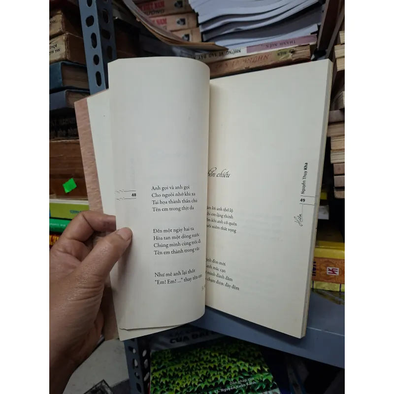 Hiền của nhà thơ Nguyễn Thụy Kha 936315