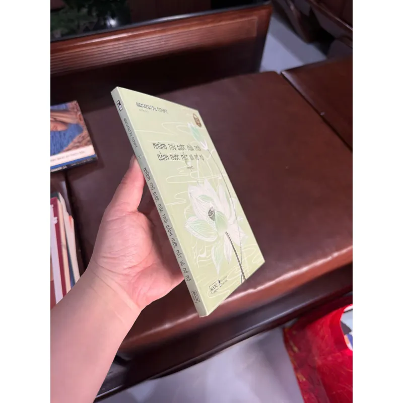 Những Thứ Được Rửa Trôi Bằng Nước Mắt Và Nở Rộ – Wakamatsu Eisuke- K4 1026984