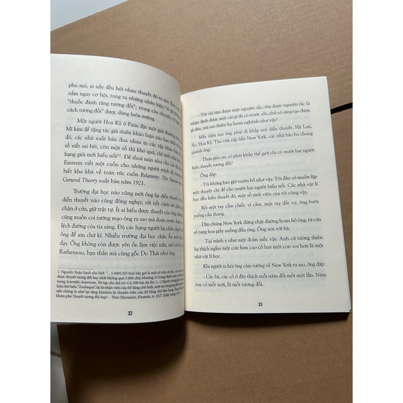 Einstein đời sống & tư tưởng 544069