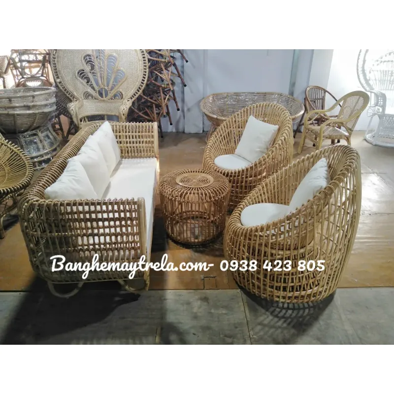 Bàn ghế sofa tổ yến mây tự nhiên 791806