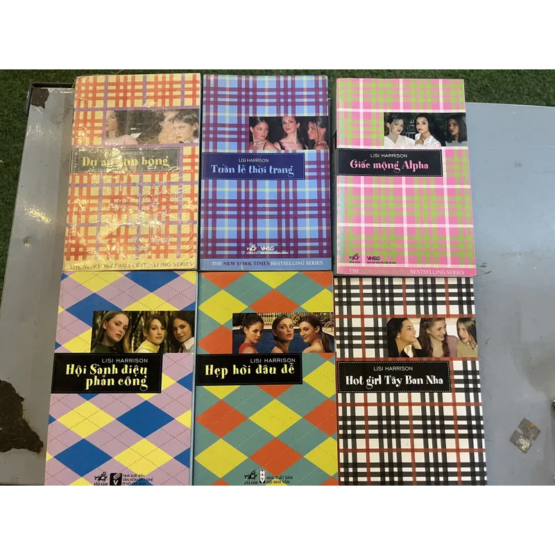 Combo 6 cuốn series Hội Sành Điệu (The Clique) - Lisi Harrison 734860