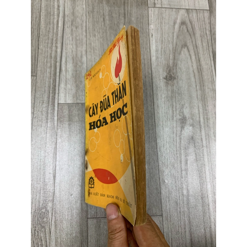 Cây đũa thần hoá học. 999 475992