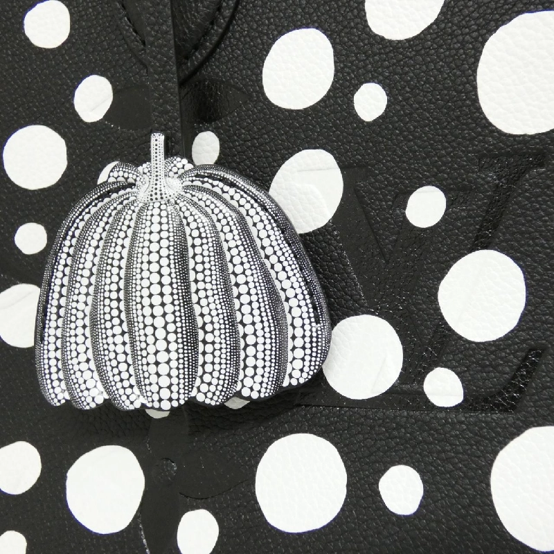 Túi Louis Vuitton Trillon (LV X YK) On The Go MM M46389 615898