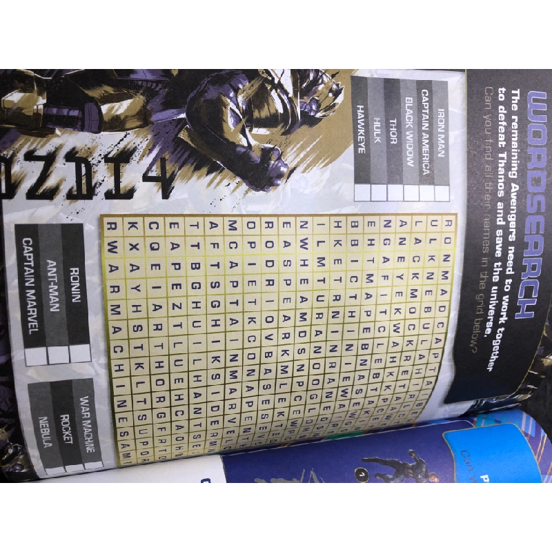 Mask and Puzzle Book MARVEL AVENGERS End Game mới 85% bẩn nhẹ centum HPB3107 NGOẠI VĂN 458445