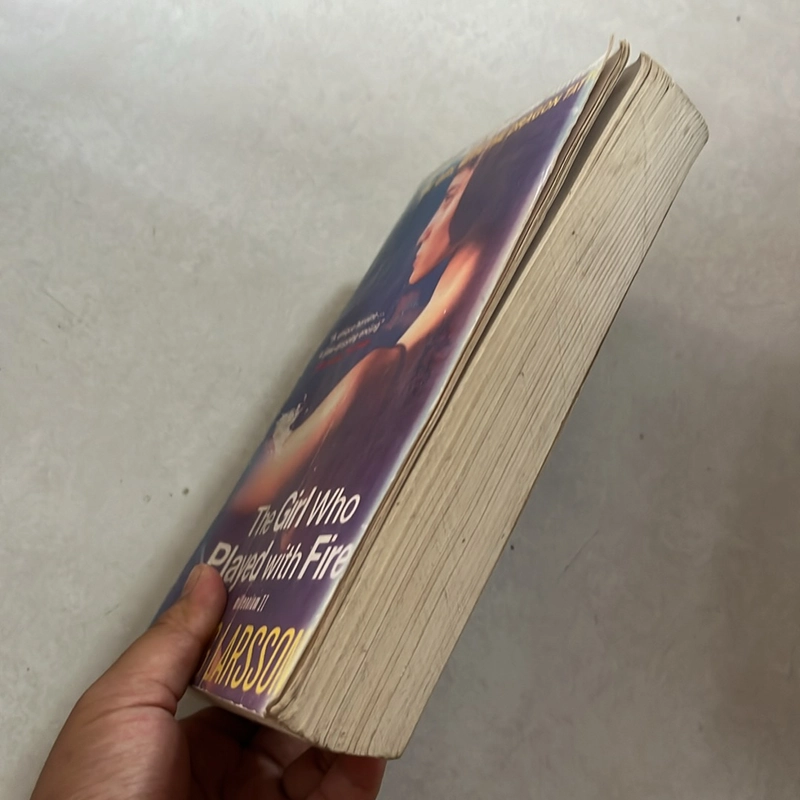 The girl who played with fire  509274