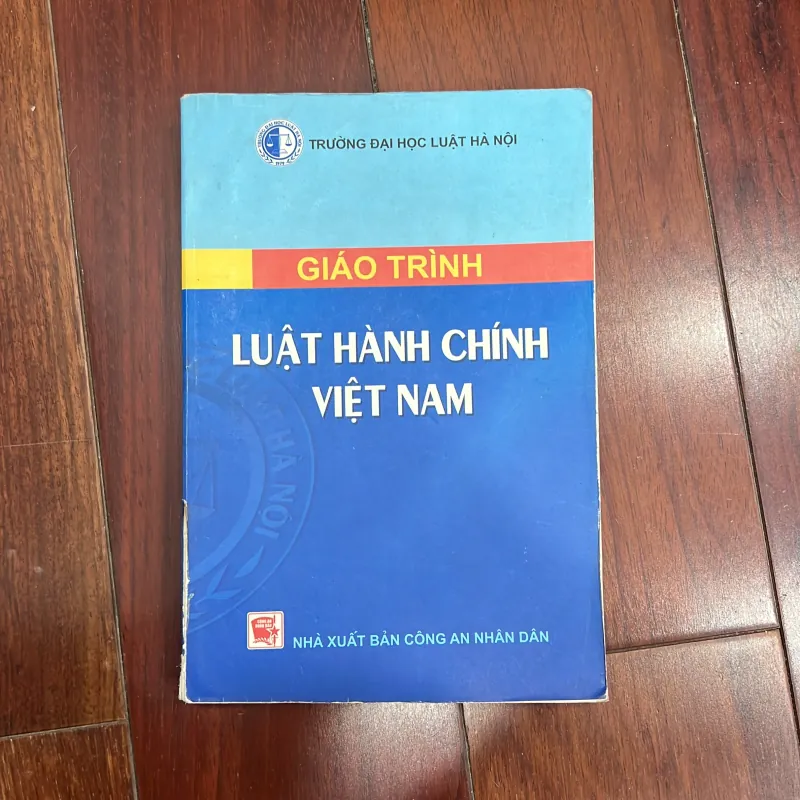 Giáo trình Luật Hành chính 1031919