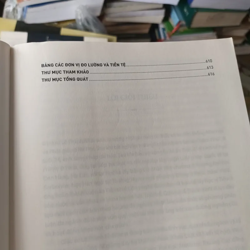 Lịch Sử Việt Nam Bằng Tranh - Lê Thành Khôi 970587