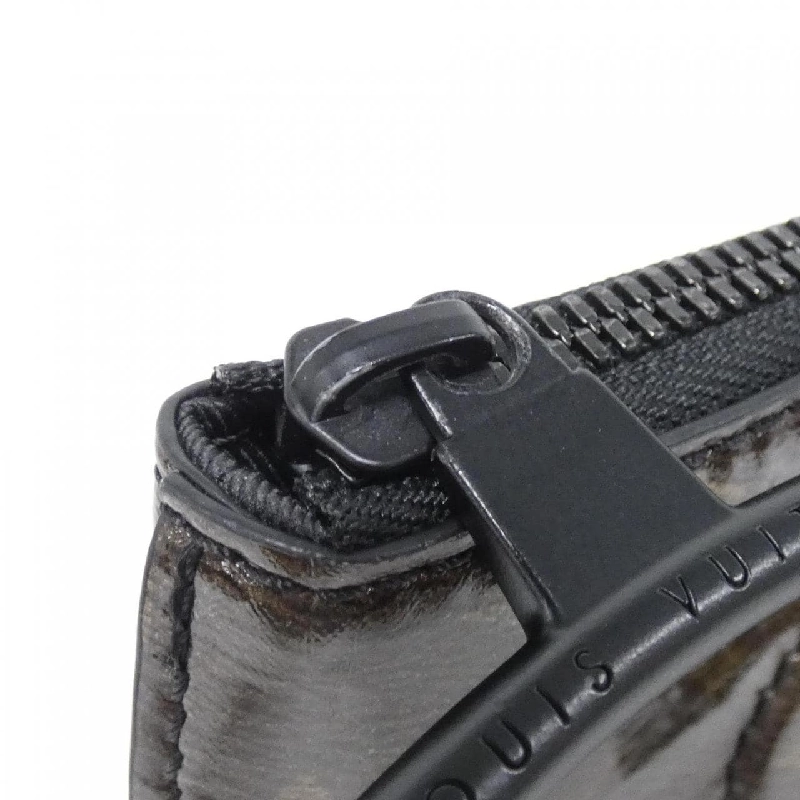 Túi xách Louis Vuitton Monogram Glaze Pochette Cosmos M63271 - Hàng hiệu Chính hãng 770241