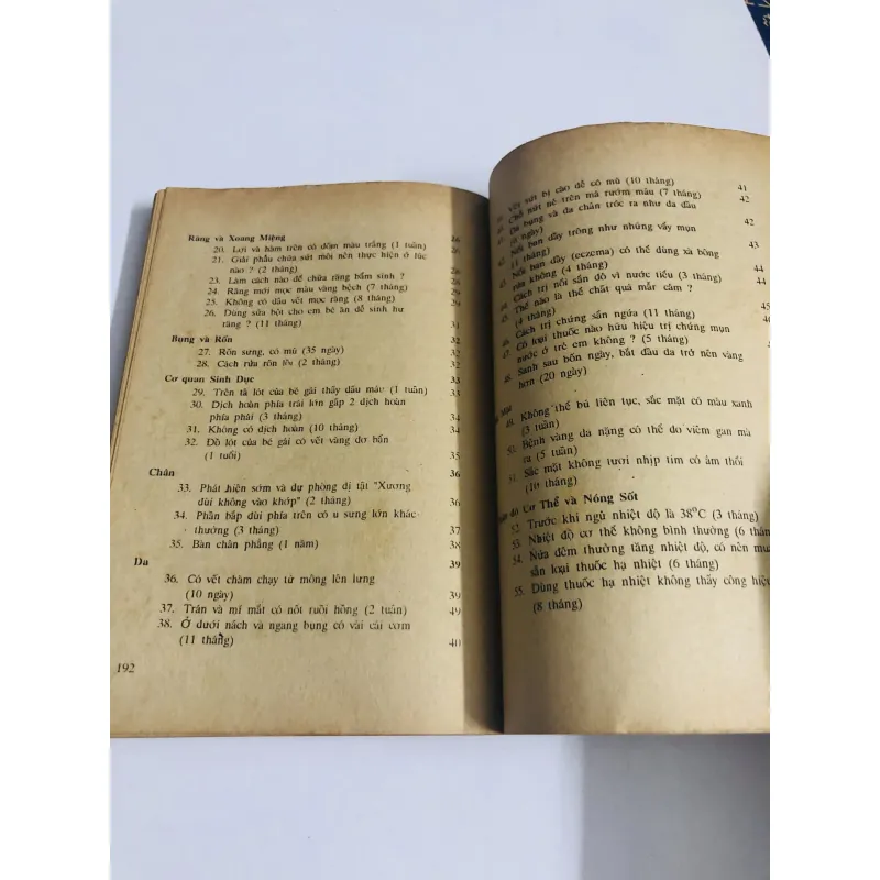 200 LỜI GIẢI ĐÁP VỀ TRẺ SƠ SINH & BỆNH TRẺ CON  756226