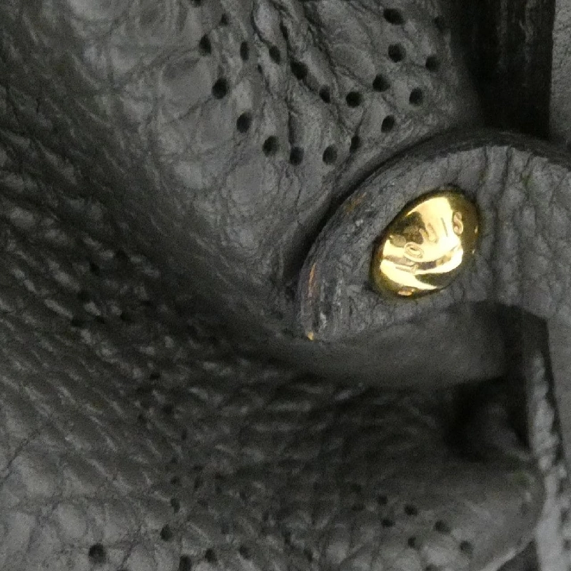 Túi Louis Vuitton Mahina L M93441 618847