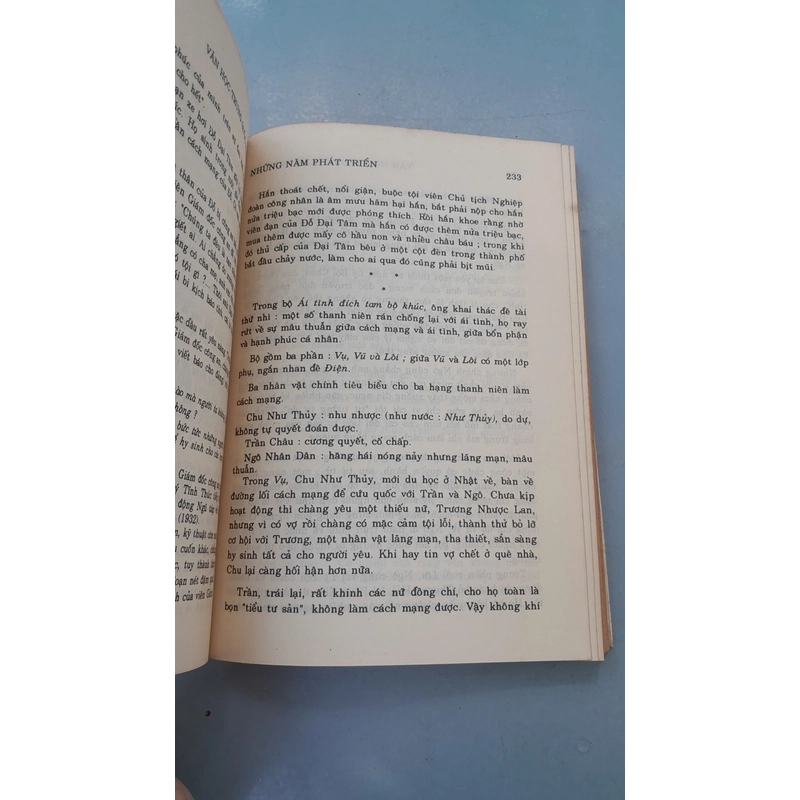 VĂN HỌC TRUNG QUỐC HIỆN ĐẠI - NGUYỄN HIẾN LÊ 443452