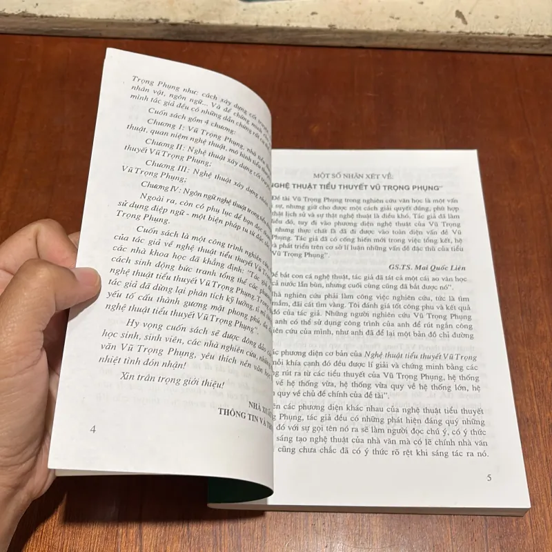 II Bình Luận Văn Học: Nghệ Thuật Tiểu Thuyết Vũ Trọng Phụng - TS. Đinh Lựu - 2010 801117