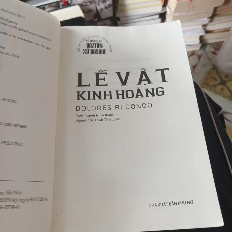 Lễ Vật Kinh Hoàng - Dolores Redondo 977720