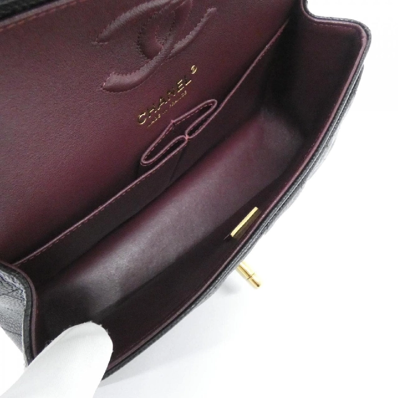 Túi xách chéo Chanel 1113 611036