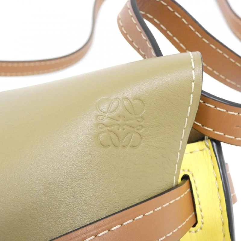 Túi đeo vai Loewe Gate Small 321 54 T20 - Hàng hiệu Authentic 767857