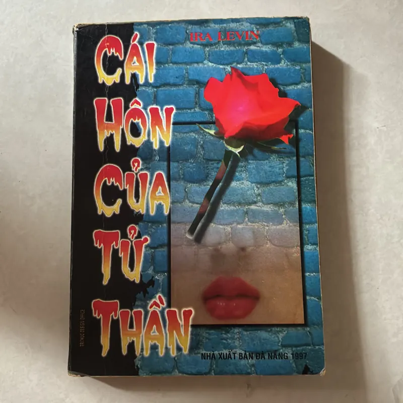 Cái hôn của tử thần 738442
