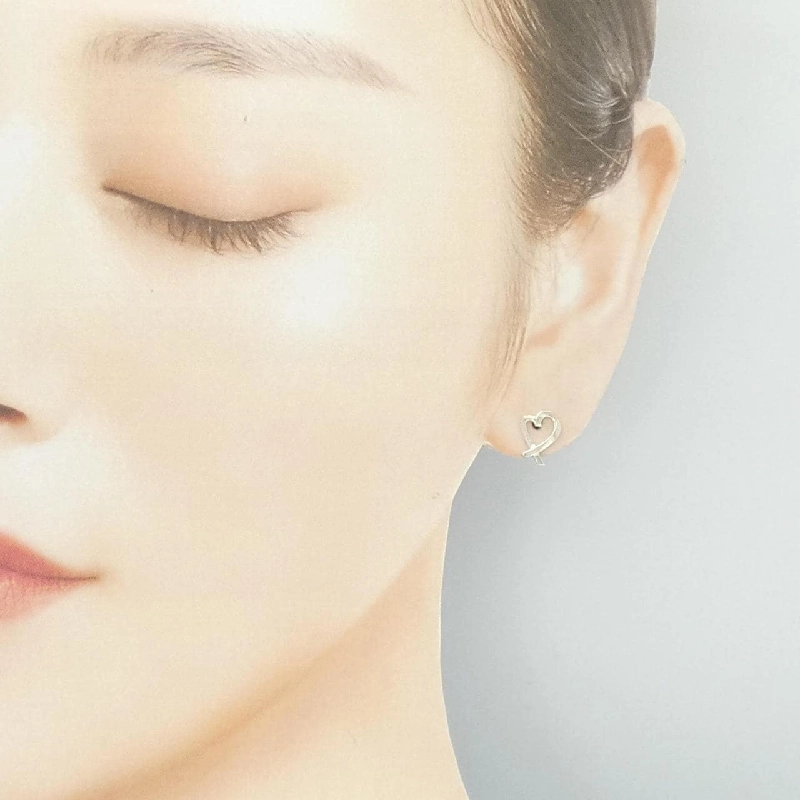 Bông tai mini Loving Heart Tiffany - Hàng hiệu Authentic 845805