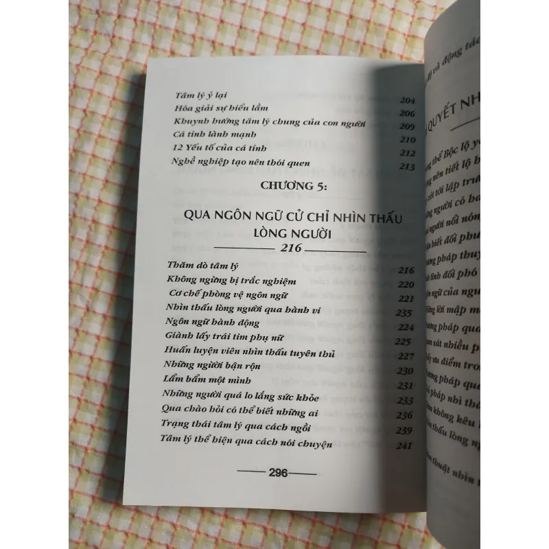 NHÌN THẤU LÒNG NGƯỜI 713505