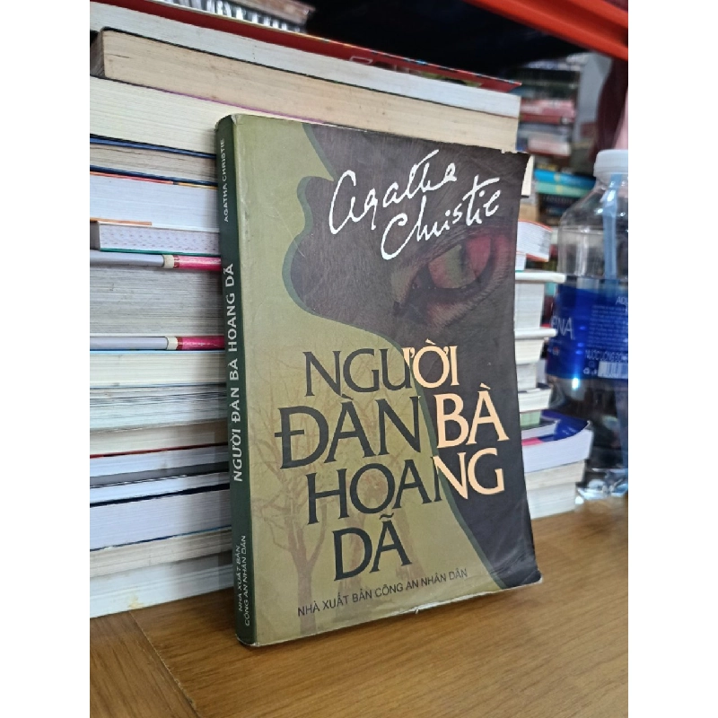 Người đàn bà hoang dã - Agatha Christie (Lê Quốc Hưng dịch) 547195