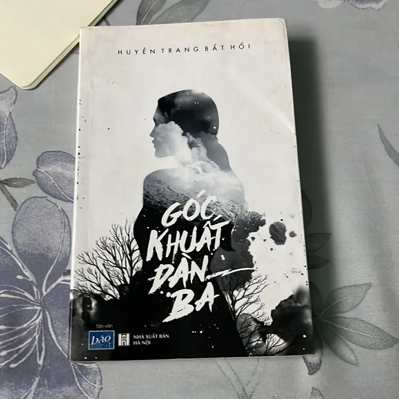 Sách góc khuất đàn bà 928172