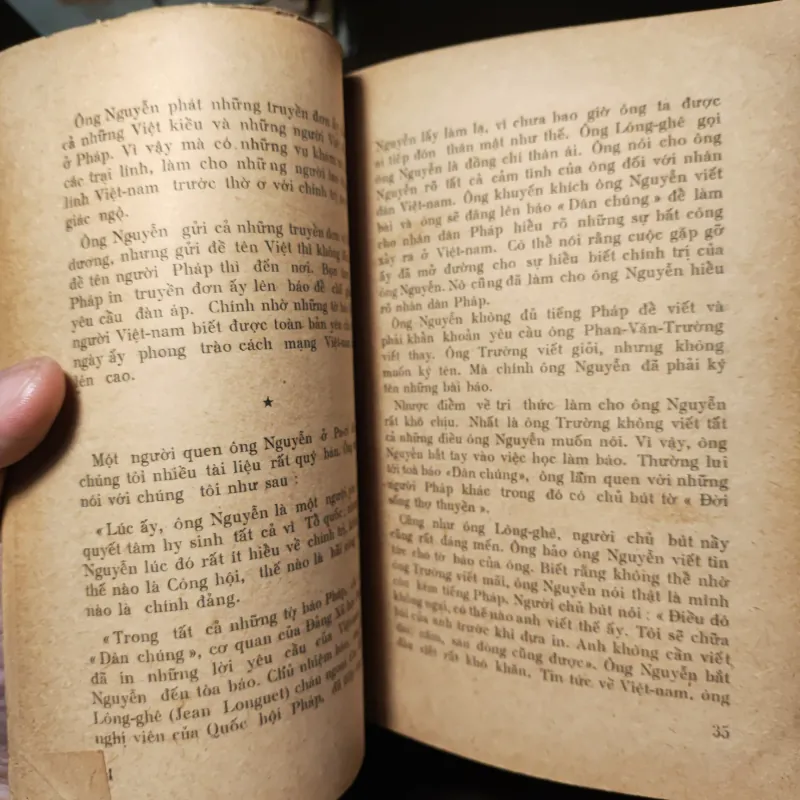 Những Mẫu Chuyện Về Đời Hoạt Động Của Hồ Chủ Tịch 1022205