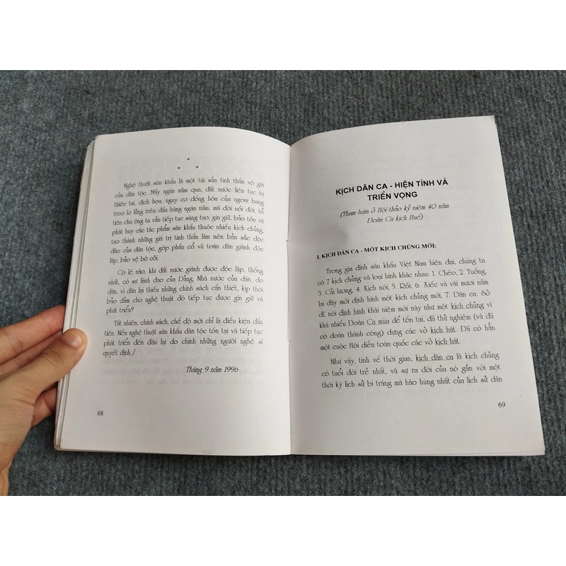 MẤY VẤN ĐỀ CỦA SÂN KHẤU TRONG CƠ CHẾ THỊ TRƯỜNG 540660