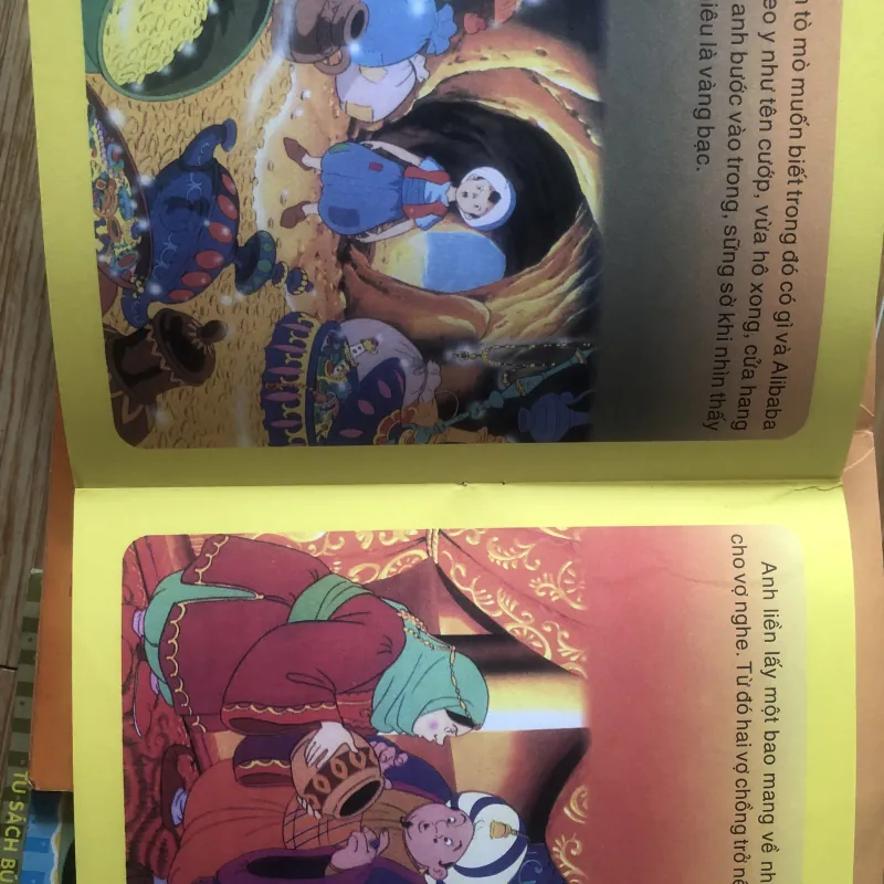 Tủ sách búp bê - Combo 9c không trùng 1004077