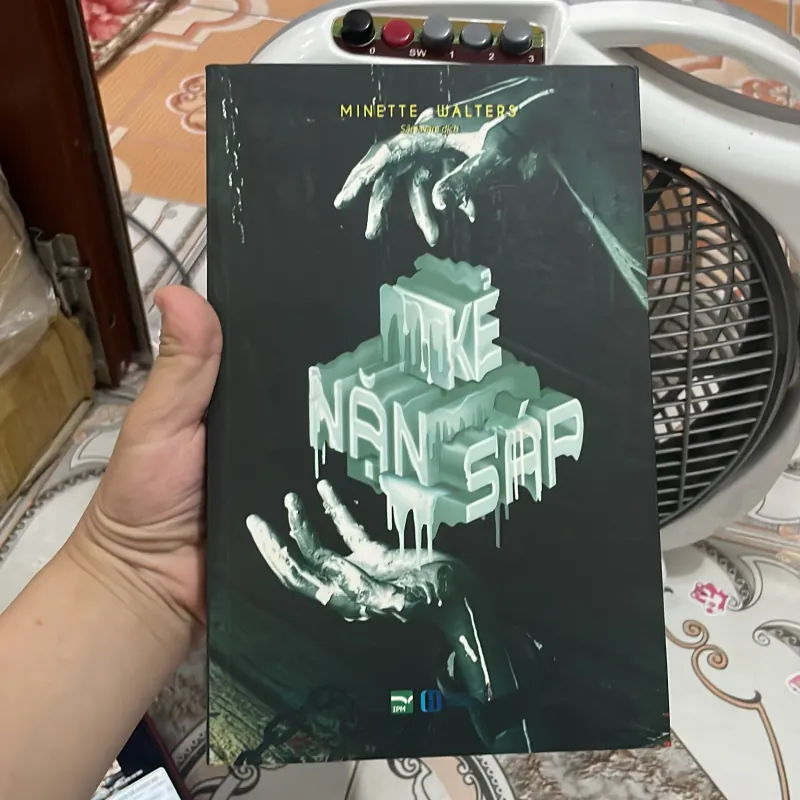 (trinh thám) - Kẻ nặn sáp - Minette Walters 1004835