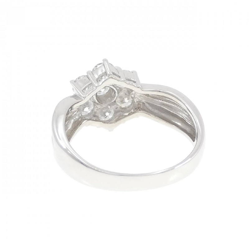 Nhẫn kim cương hoa PT900 1.00CT 670251