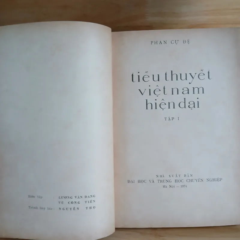 Tiểu Thuyết Việt Nam Hiện Đại (Bộ 2 Tập, Xb 1975) - Phan Cự Đệ 1026236