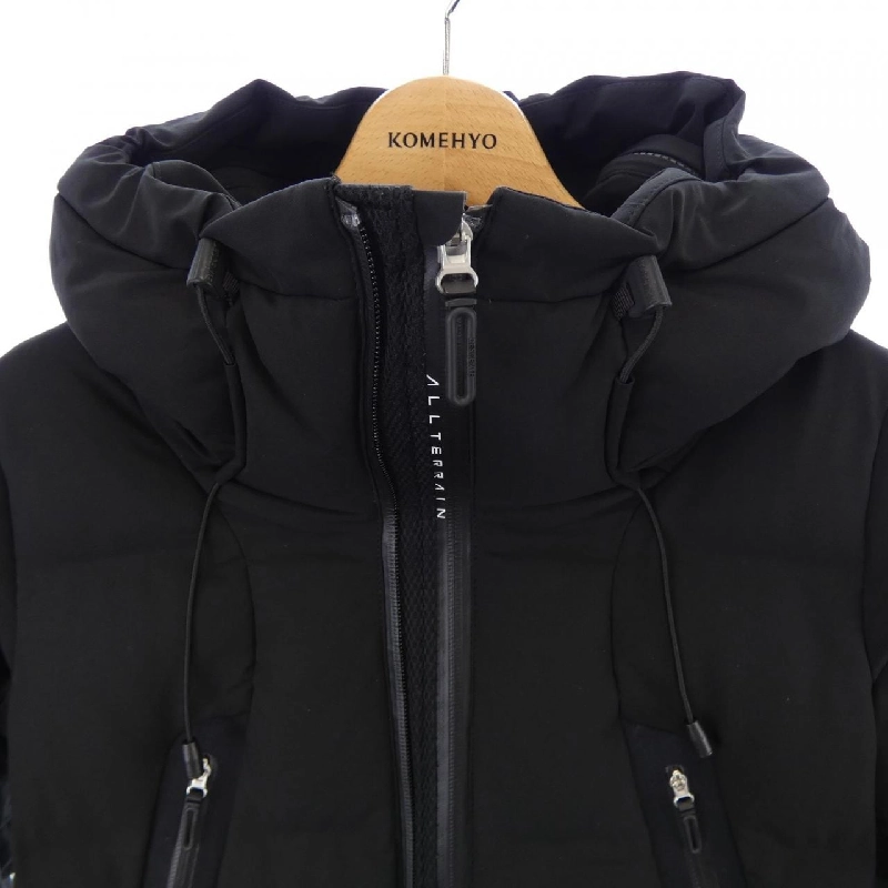 Áo khoác lông vũ DESCENTE DAWQGK40U - Hàng hiệu Authentic 816734