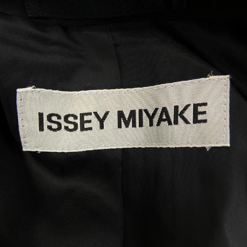 Áo khoác ISSEY MIYAKE 627871