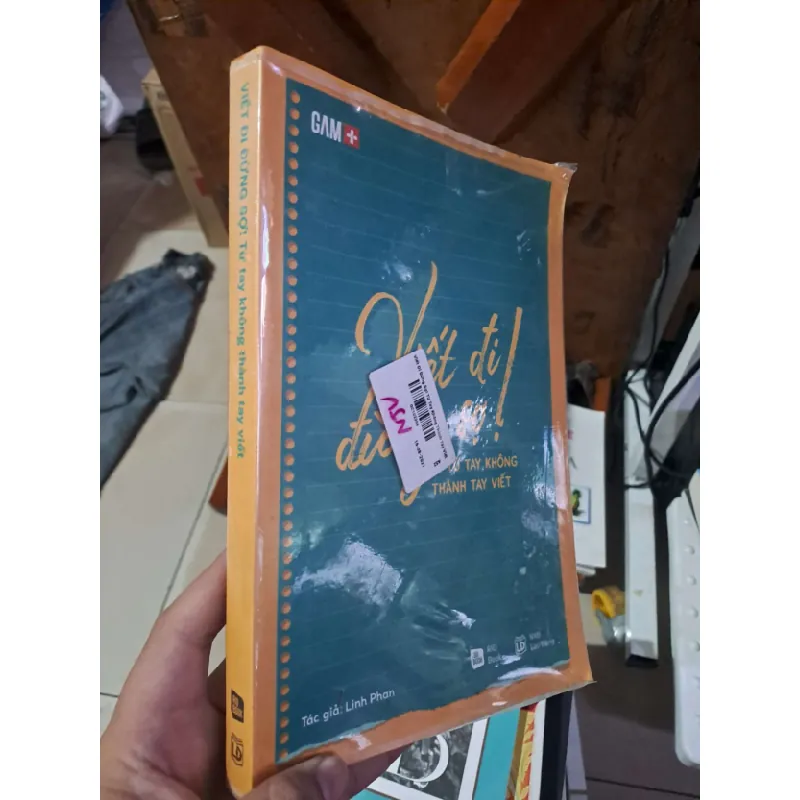 [Sách Cũ SCGR] VIẾT ĐI ĐỪNG SỢ! từ tay không thành tay viết - Linh Phan KỸ NĂNG HCM1008 676145