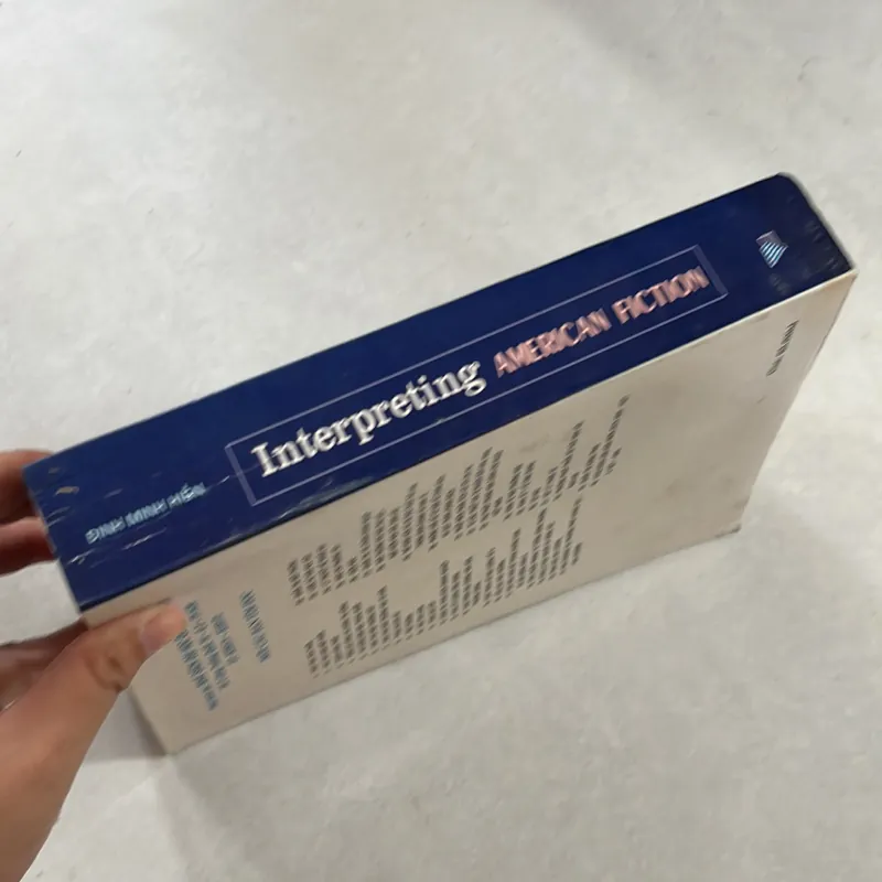 Interpreting American Fiction - Đinh Minh Hiền - 2001s 557859