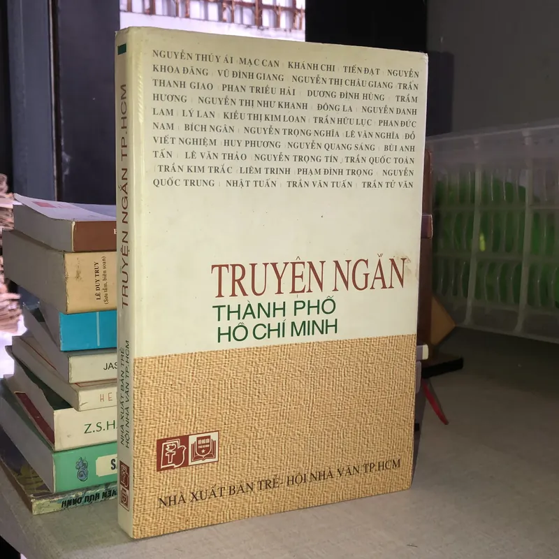 Truyện ngắn Thành phố Hồ Chí Minh  698697