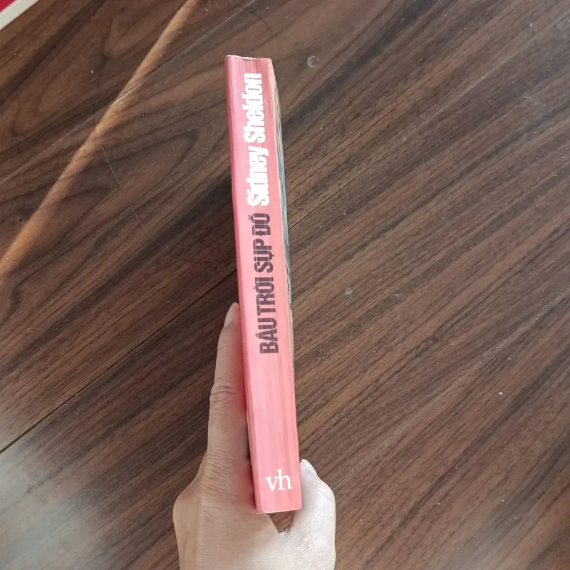 Bầu trời sụp đổ 757485