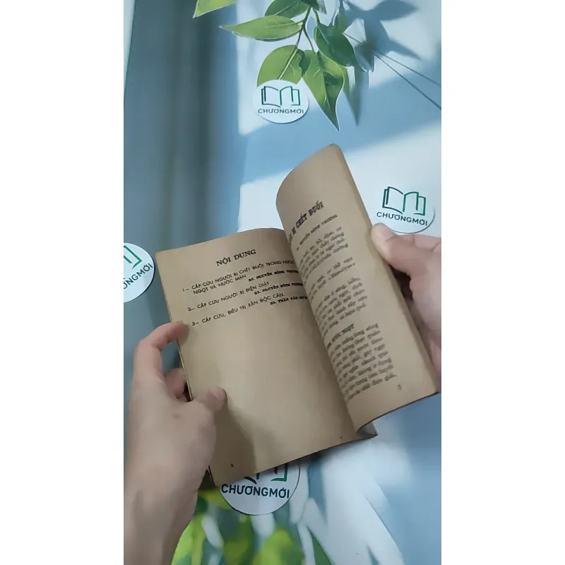 [XƯA] Cấp Cứu Và Điều Trị: Chết Đuối, Điện Giật, Rắn Độc Cắn (1982) - BS. Nguyễn Đình Thiêng - BS. Trần Văn Dược 776013