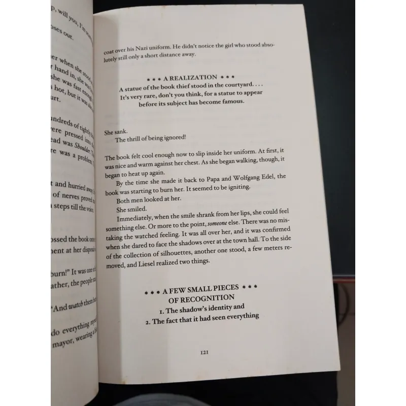 THE BOOK THIEF (KẺ TRỘM SÁCH) - MARKUS ZUSAK 961790