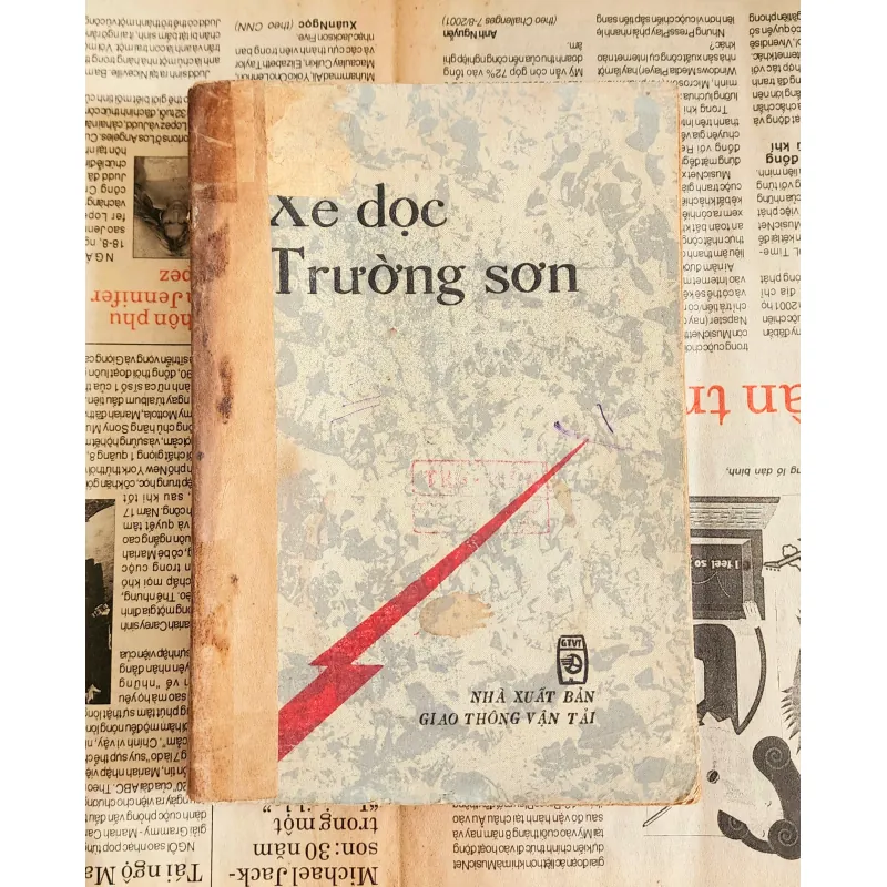 XẺ DỌC TRƯỜNG SƠN (Nhiều tác giả) 1044693