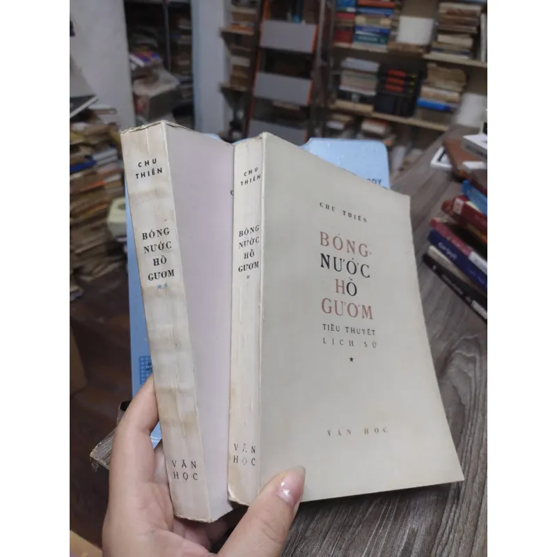 Sách: Bóng nước Hồ Gươm ( Trọn bộ 2 tập) (A1) - Tác giả: Chu Thiên 657074