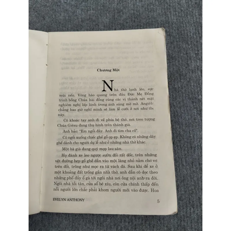 TÌNH XƯA VƯƠNG VẤN - EVELYN ANTHONY 574371