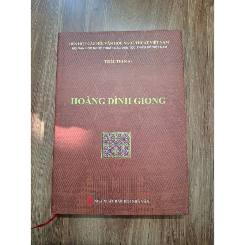 Hoàng Đình Giong - Triệu Thị Mai - Truyện ký 761665