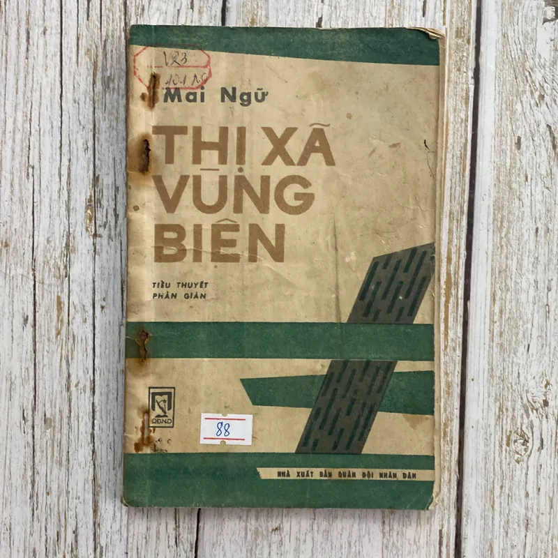 Thị xã vùng biên 705173