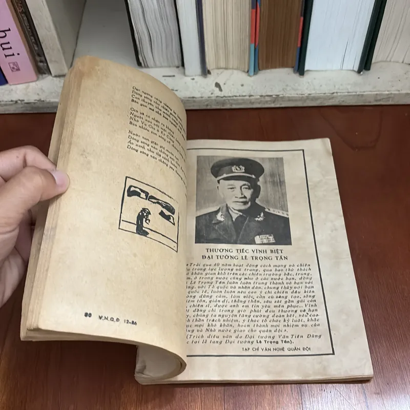II Sách Xưa: Đại Hội Của Niềm Tin Và Hy Vọng - Văn Nghệ Quân Đội - 1986 595591