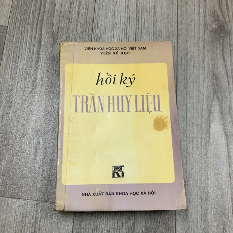 Hồi ký trần huy liệu. 2b4 777805