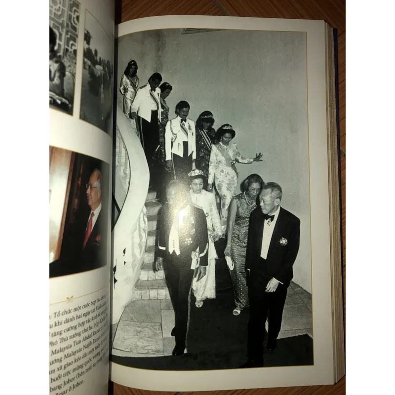 Ông già nhìn ra thế giới  687935