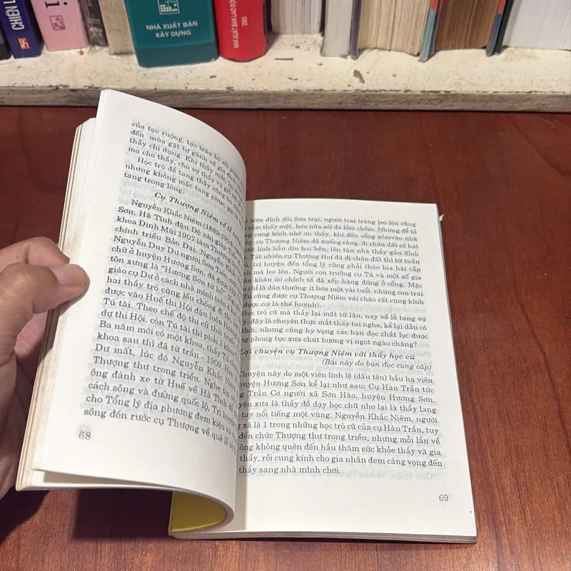 II Tựa Sách: Một Trăm Điều Nên Biết Về Phong Tục Việt Nam - Tân Việt - 2000 746646