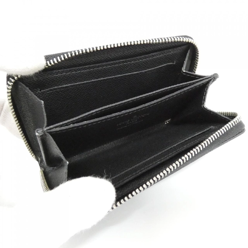 Ví tiền xu Louis Vuitton Taiga Zippy M30511 619973