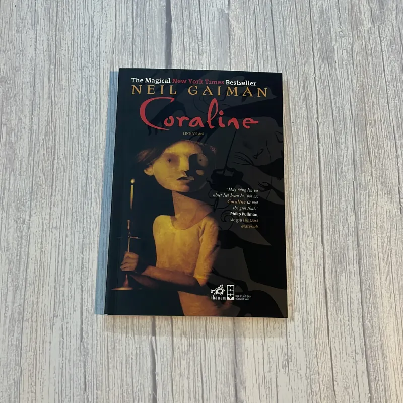 CORALINE - NEIL GAIMAN (MỚI 99%) 931352