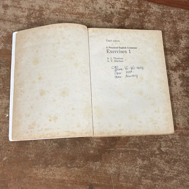 A PRACTICAL ENGLISH GRAMMAR- THOMSON&MARTINET 675089